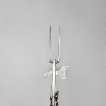 Combined halberd, fork and wheel-lock pistol